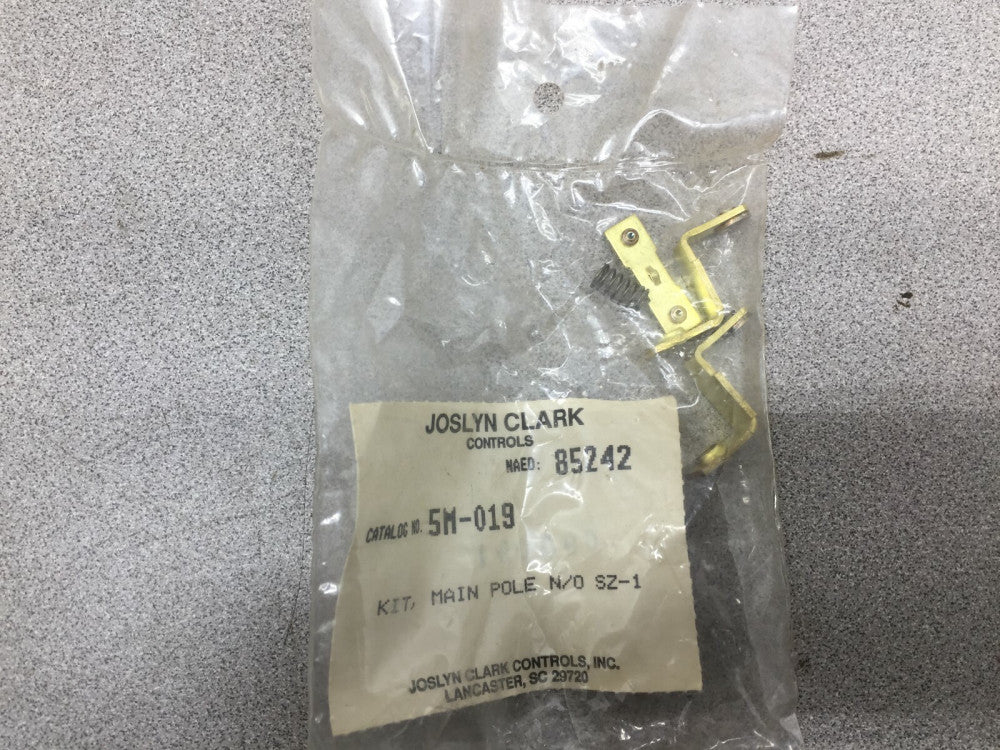 NEW IN BAG JOSLYN CLARK CONTACT KIT 5M-019