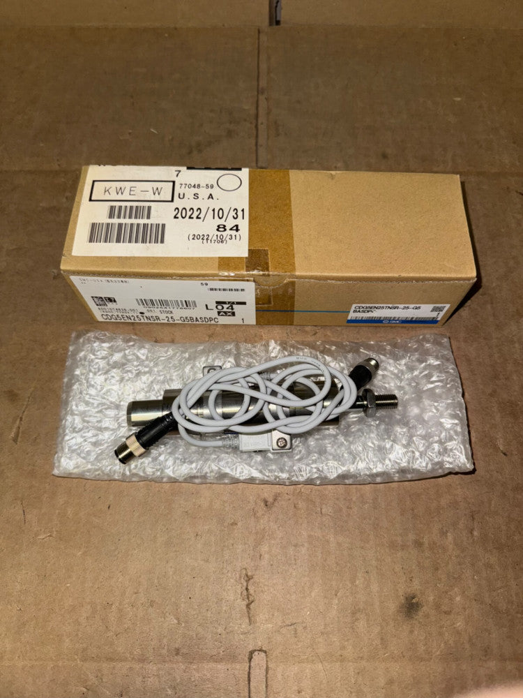 SMC CDG5EN25TNSR-25-G5BASDPC AIR CYLINDER, NEW- OPEN BOX! MAKE OFFER!