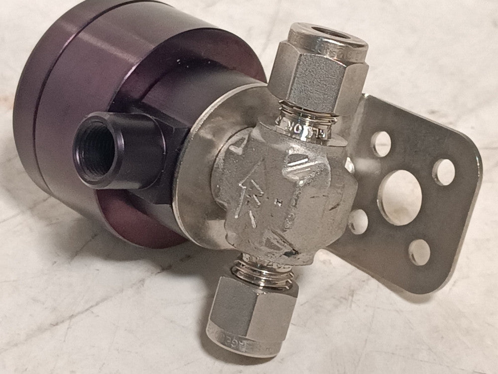 Swagelok SS-92S4-C Stainless Steel Toggle Valve, 1/4 in Tube Fitting NC Actuator