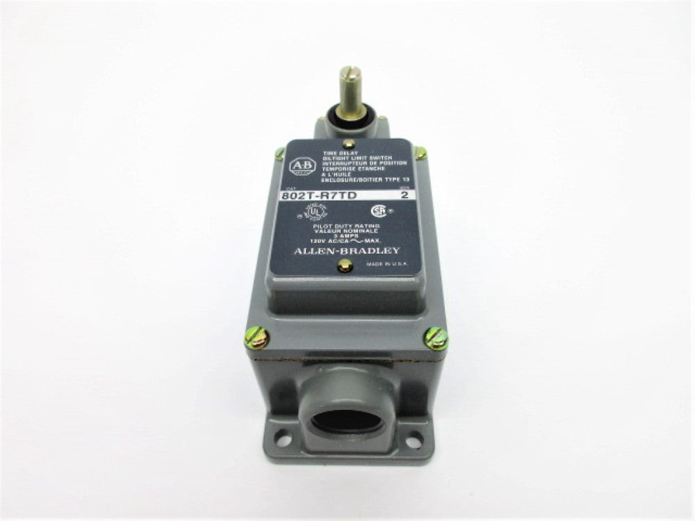 ALLEN BRADLEY 802T-R7TD SER. 2 120VAC 3A NSNP