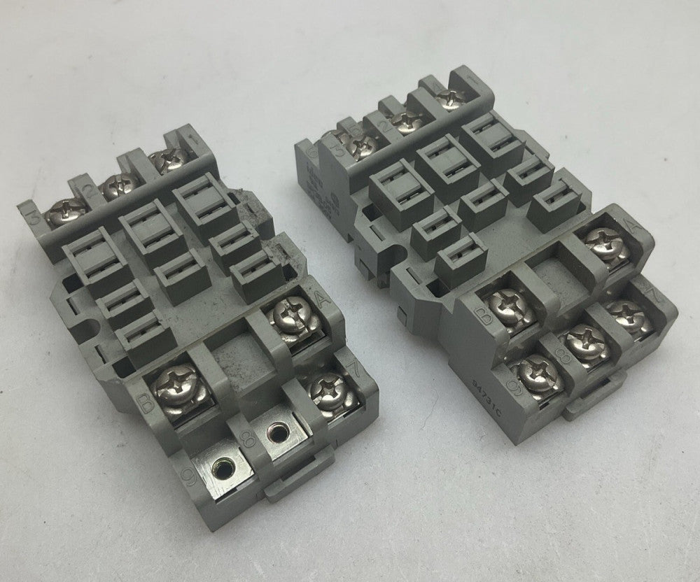 2 Pack Idec SR3B-05 Socket Relay DIN Mount 10 Amp 300 Volt