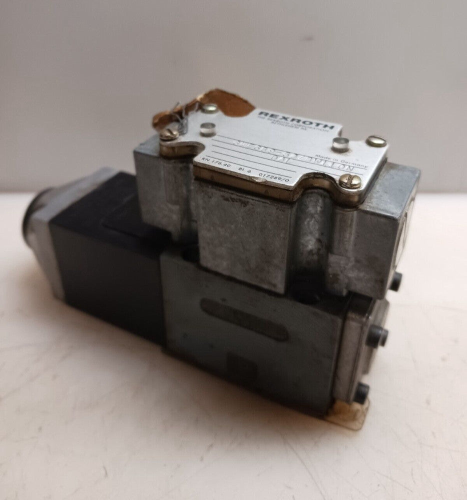 NEW REXROTH 3WE6B9-52/BW110N SOLENOID DIRECTIONAL VALVE 120 VAC