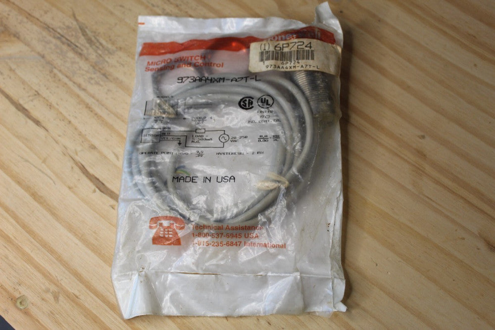Honeywell Micro Switch 973AA4XM-A7T-L Proximity Switch 20-250VAC