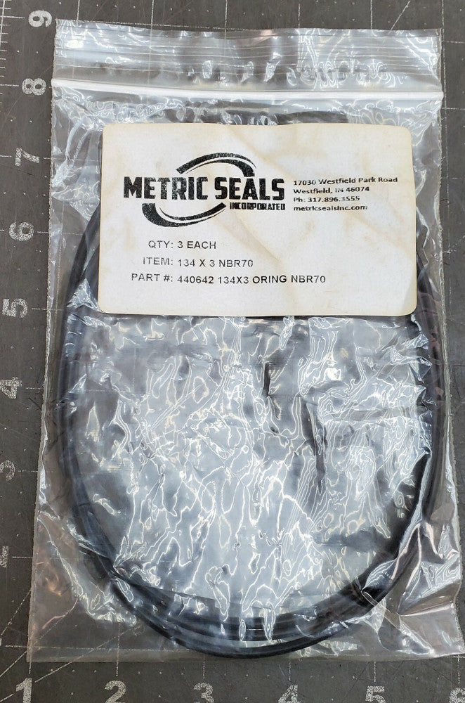 LOT OF (3) 134 X 3 NBR 70 O-RING SEAL BUNA N [OF35]