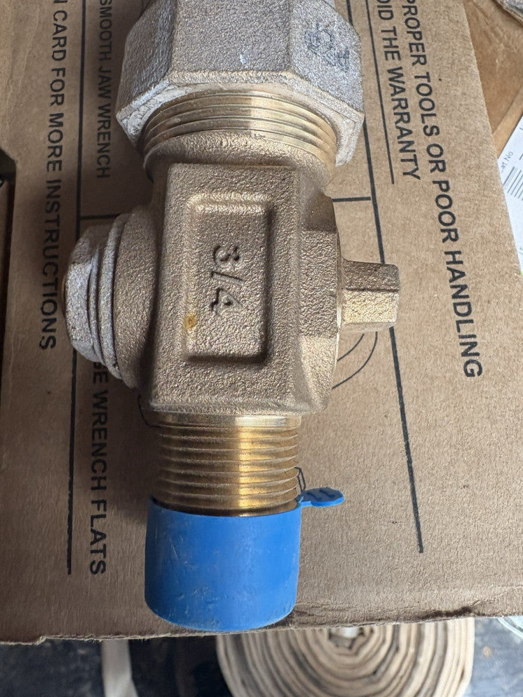 Ford Brass corp stop 3/4" In F1700-3-NL MIPT X FIPT IPS  3/4 Threads