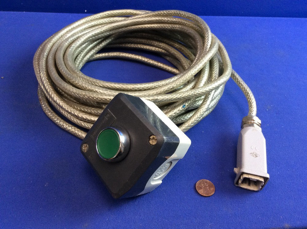 Allen Bradley 800FMF3 PUSH BUTTON W/ ENCLOSURE, 32½'L CABLE & ILME CKM-04 CONNEC