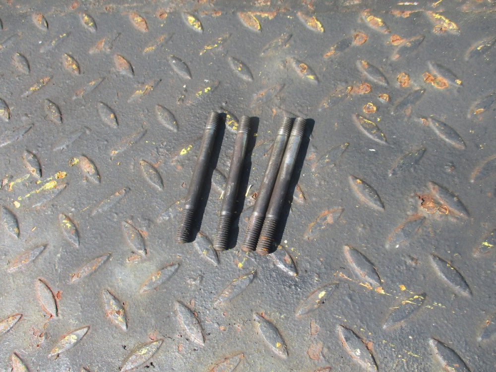 Cat Caterpillar C3.3B ROCKER ARM STUD BOLTS 4 Cylinder Turbo Diesel Engine