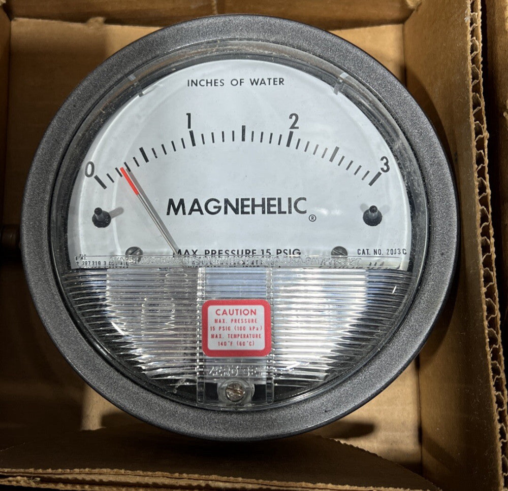 Dwyer 2003C Magnehelic Pressure Gauge 0-3", 15 PSIG Nos Surplus