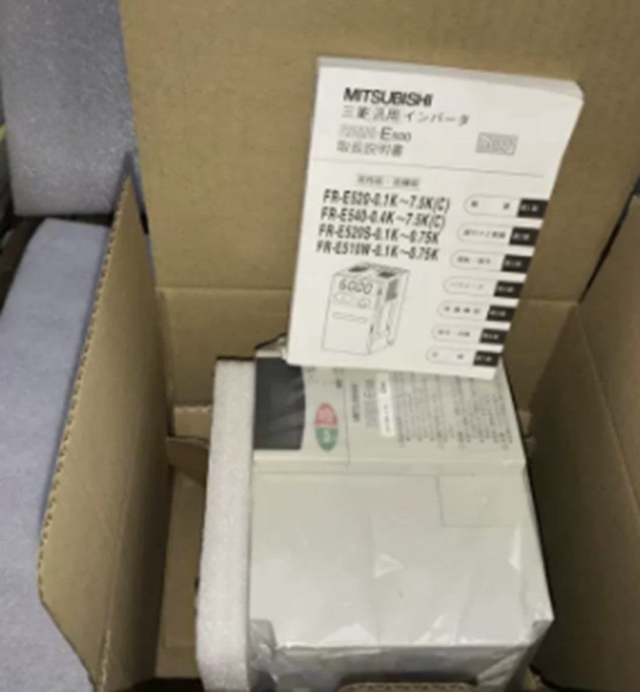 NEW Mitsubishi FR-E520-7.5K 220V 7.5KW