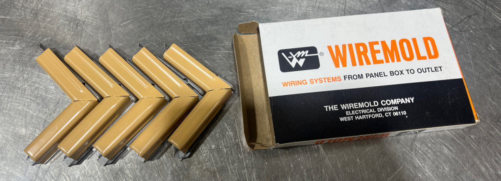 Nos Surplus Box Of 5 Wiremold 5711LH Internal Twisted Elbow