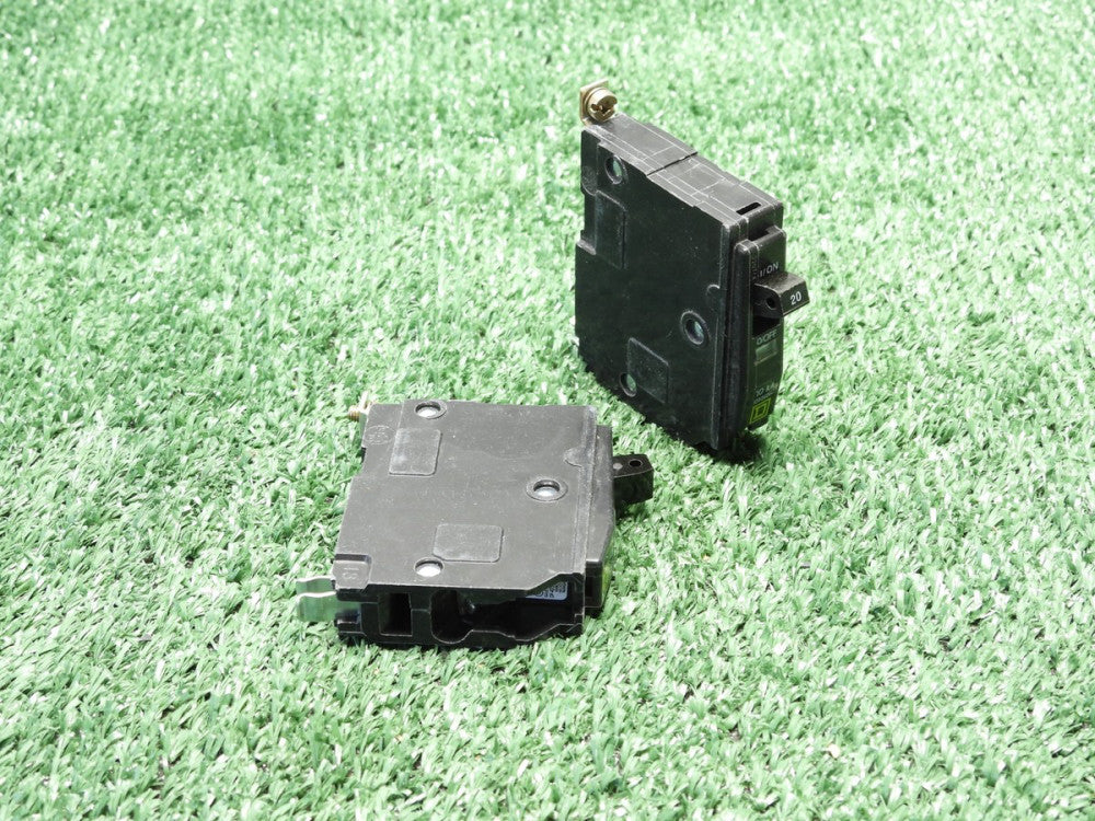 (Lot of 2) Square D QOB120 20Amp Breaker Q0B