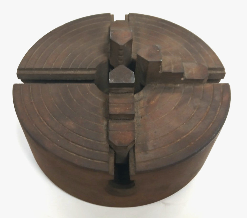 6 IN. 4 JAW LATHE CHUCK (MISSING A JAW) THREADED BORE ID 1-1/4-7 JAW LENGTH 2"
