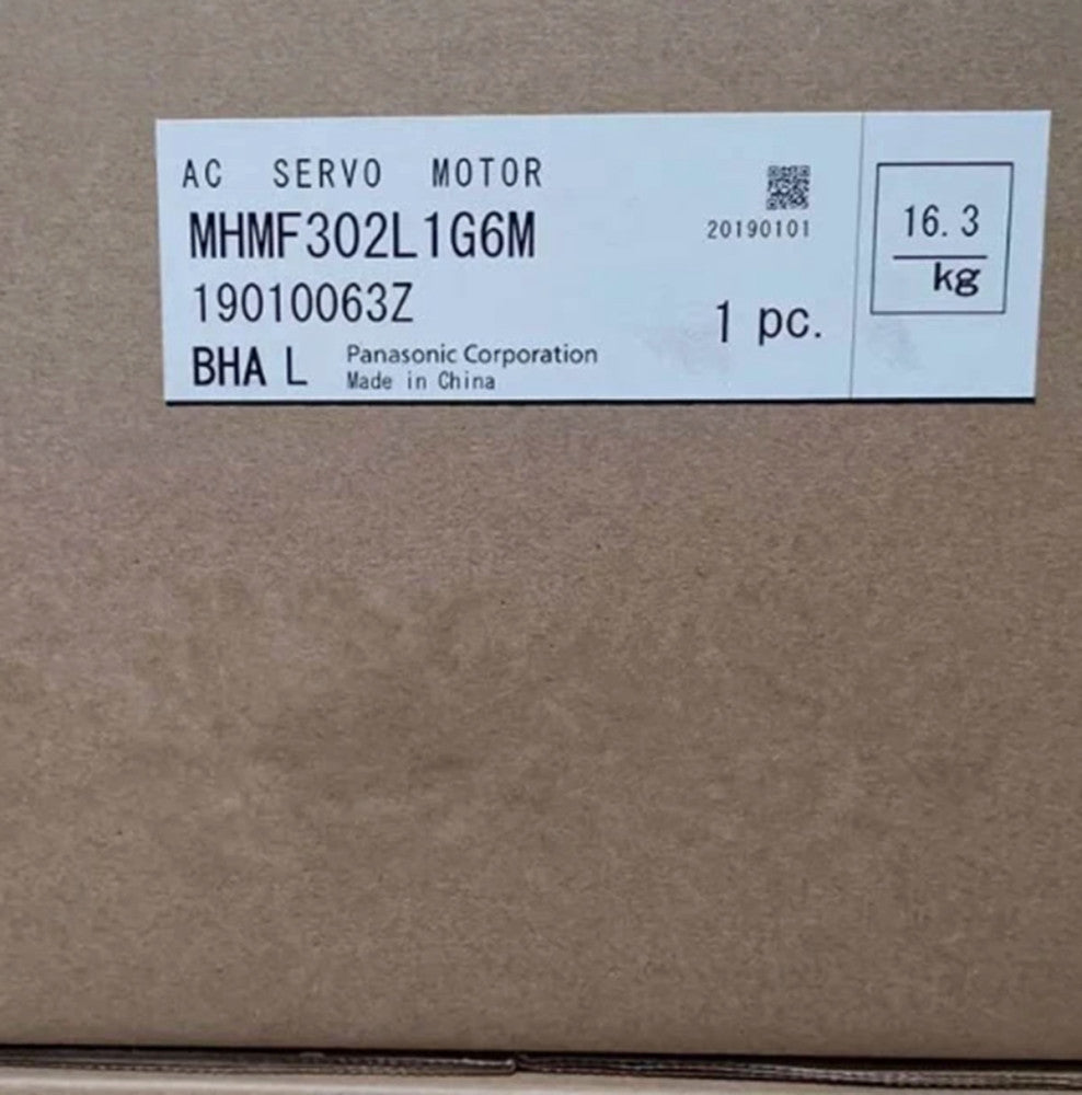 One Brand New MHMF302L1G6M Servo Motor