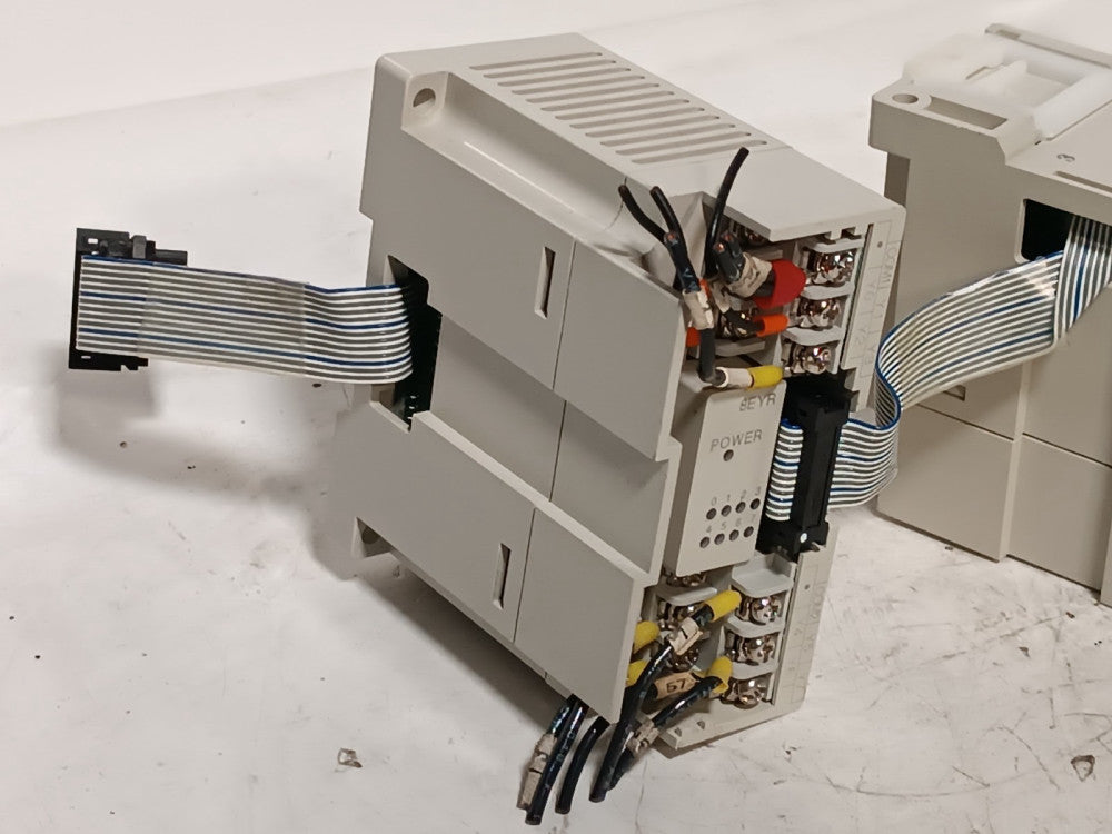 Mitsubishi FX2N-8EYR-ES/UL PLC Programmable Controller, 30vdc/240vac, 2A