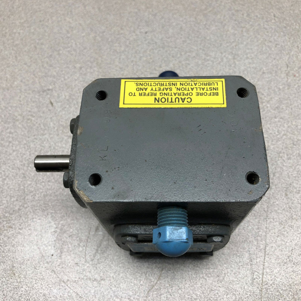 NEW NO BOX BOSTON GEAR 10:1 RATIO .370 HP INPUT 123 IN # TOURQUE OUTPUT ANGLED G