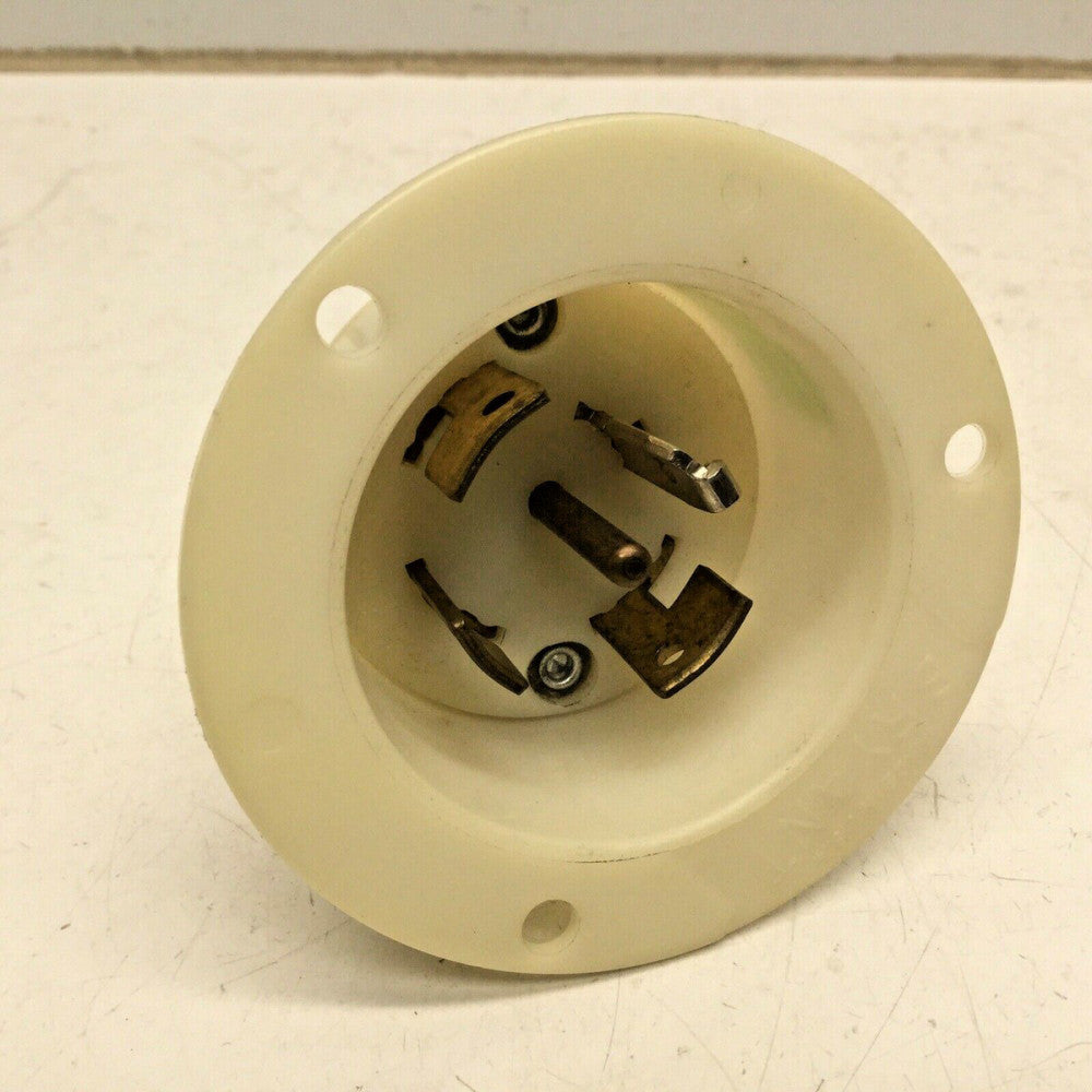 BRYANT 3524 Nylon Locking Male Base 4 Pole 5 Wire Grounding 20A 120/208V
