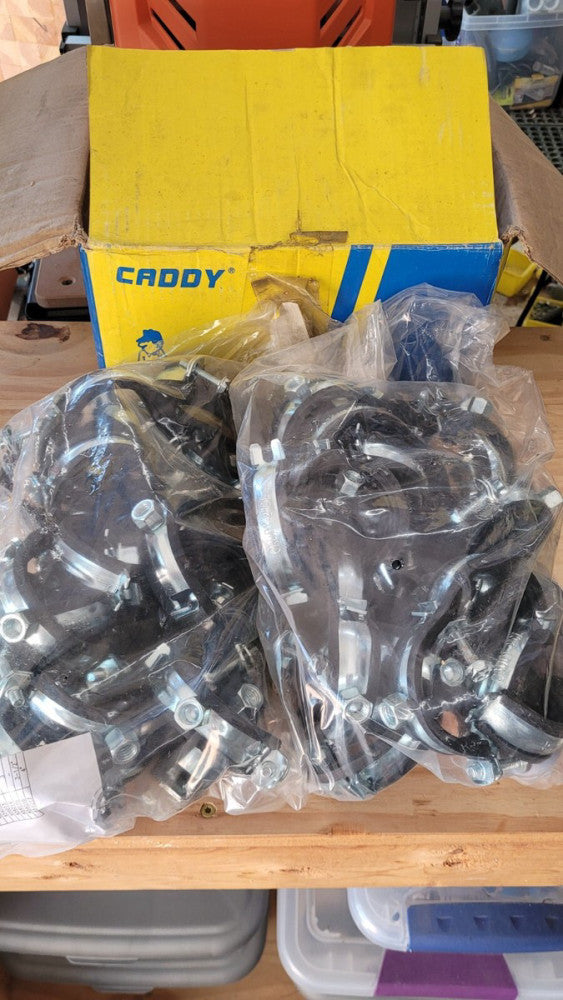 Box of 50 Caddy / Erico 454009 Superfix #454 2" Cushioned Pipe Clamps