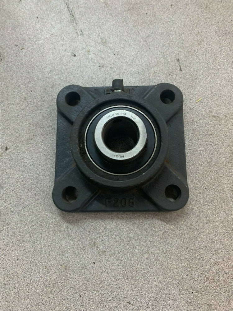 NEW NO BOX HLU F205 4-BOLT FLANGE BEARING 7/8" BORE UC205-14