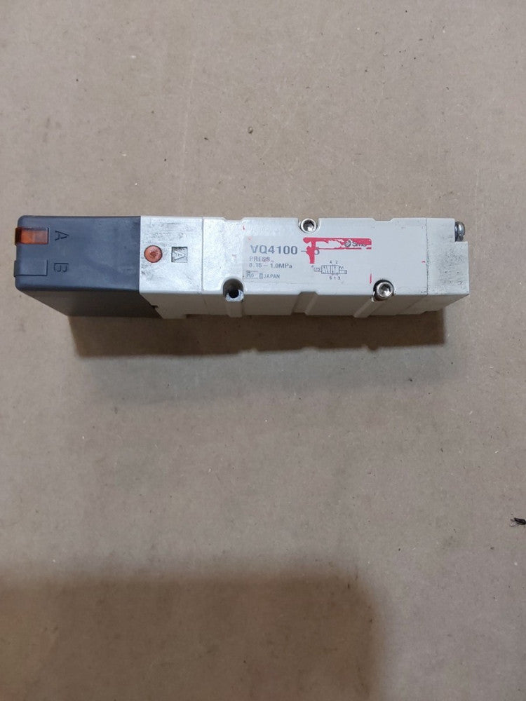 SMC VQ4100-5 valve