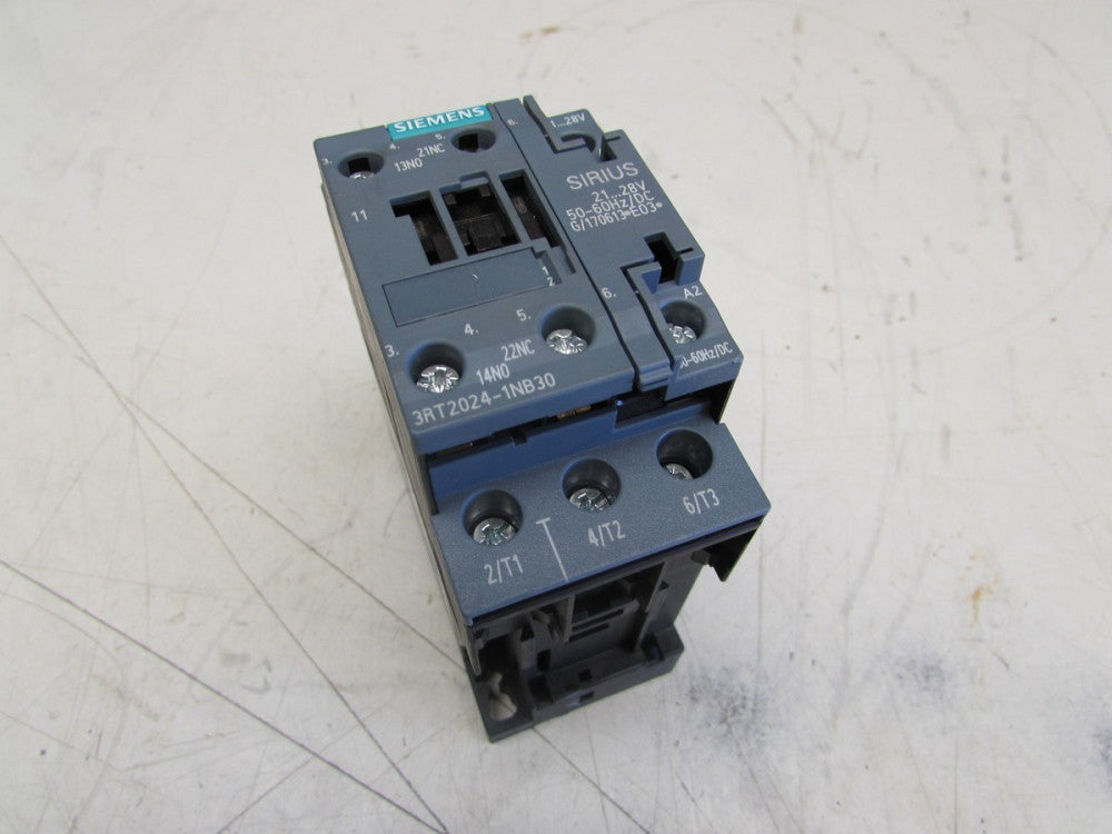 SIEMENS SIRIUS 3RT2024-1NB30 CONTACTOR 21...28V 50/60HZ XLNT USED TAKEOUT M/O!! 