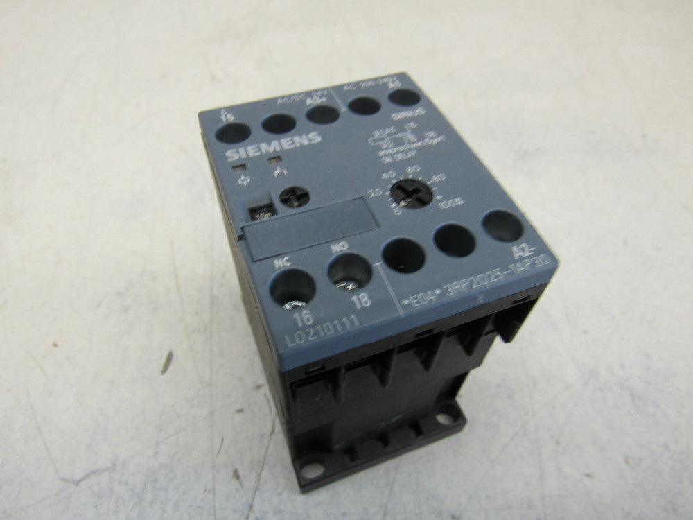SIEMENS SIRIUS TIME RELAY 3RP2025-1AP30 1SEC-100HR ON DELAY XLNT USED TAKEOUT !!