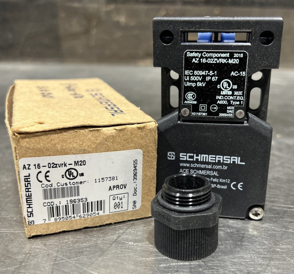Schmersal Safety Switch AZ16-02ZVRK-M20 Nos Surplus