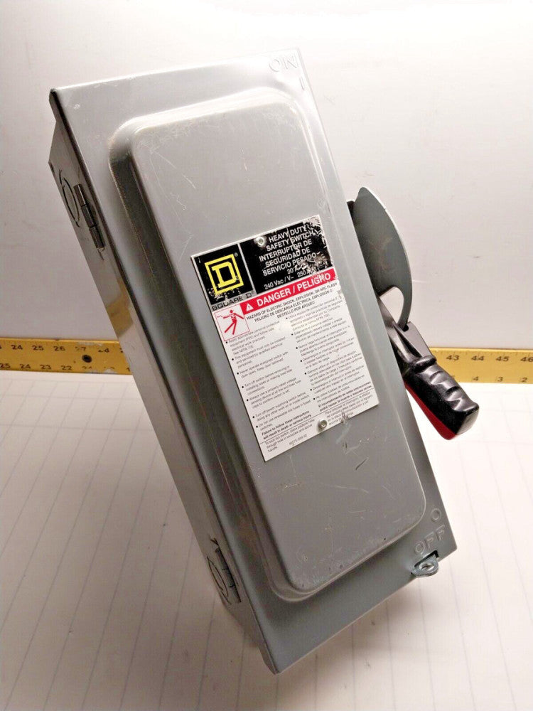 New Square D 30 Amp Fusible Safety Disconnect Switch 240 VAC 2 Pole  H221N