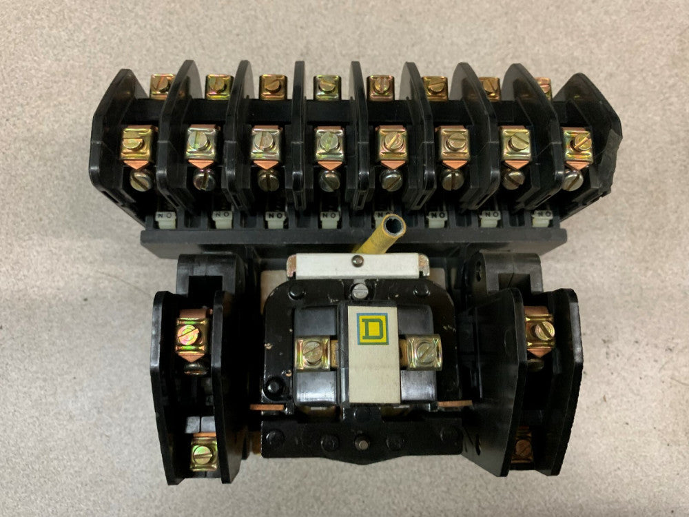 NEW NO BOX SQUARE D RELAY 8501HX01000