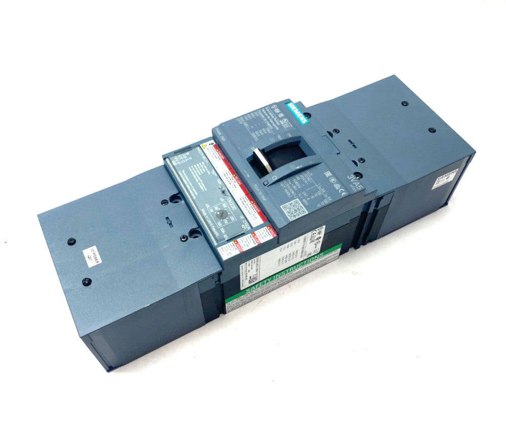 Siemens 3VA5215-6EC31-0AA0 Circuit Breaker 3-Pole 250 Breaking Cap