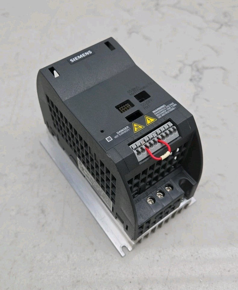 Siemens 6SL3211-0AB13-7LA1 Sinamics G110 CPM110 Ac Drive 1AC200-240V +10/-10%