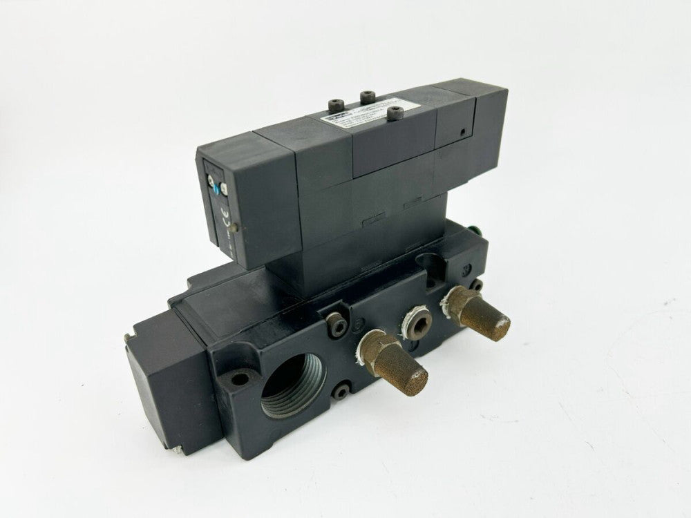 New Parker F3252BGC19001A Solenoid Valve W/ Manifold 145psi 24VDC 1.8W