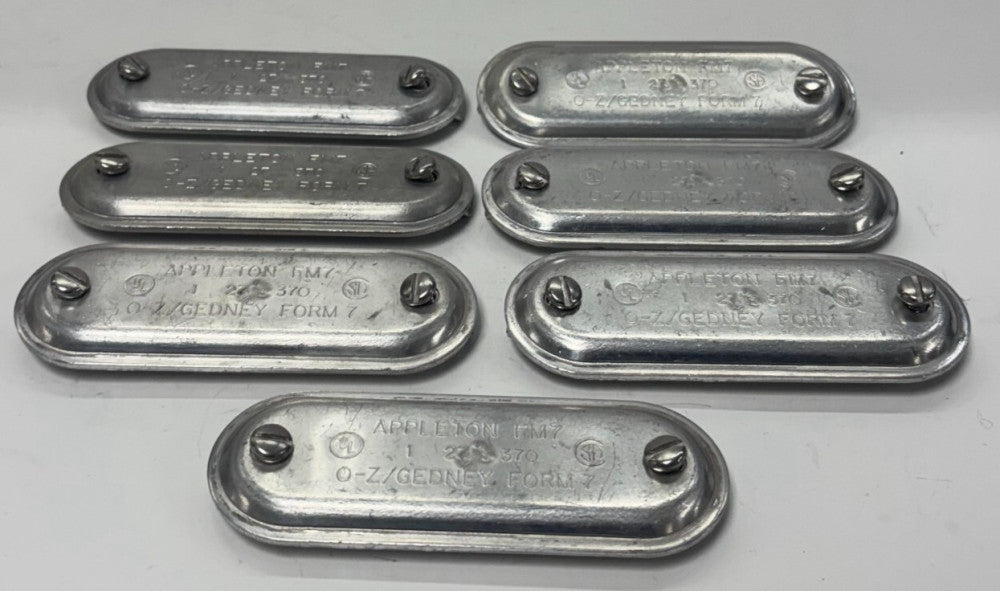 APPLETON ELECTRIC CONDUIT BODY COVER LOT OF 7 370 HUB SIZE 1" 27 LENGTH 5"