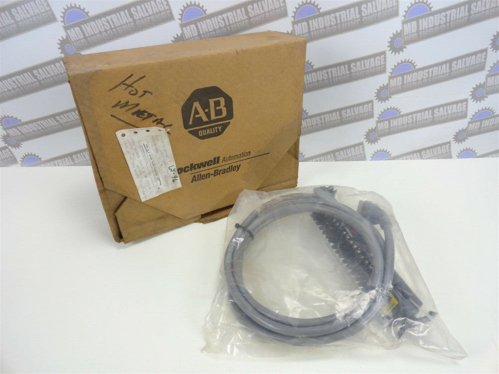 Allen Bradley CABLE 1492-CABLE25FF + 20 Point Interface 2.5m (NEW in BOX) 