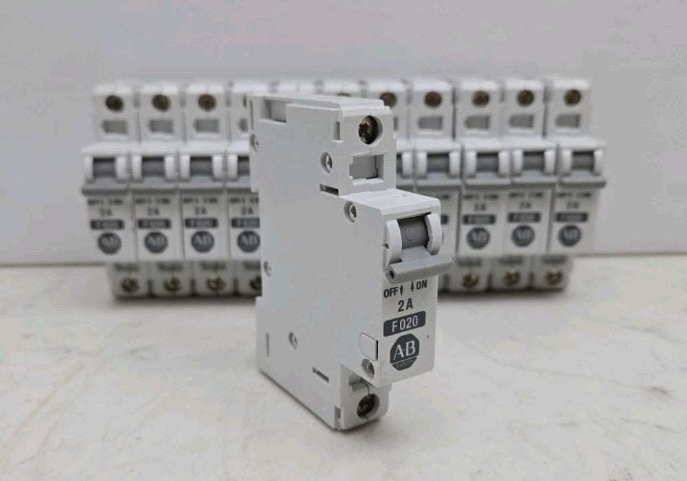 12 Pack Allen Bradley 1492-CB1 2A Amp Circuit Breaker Series B F020 1492CB1