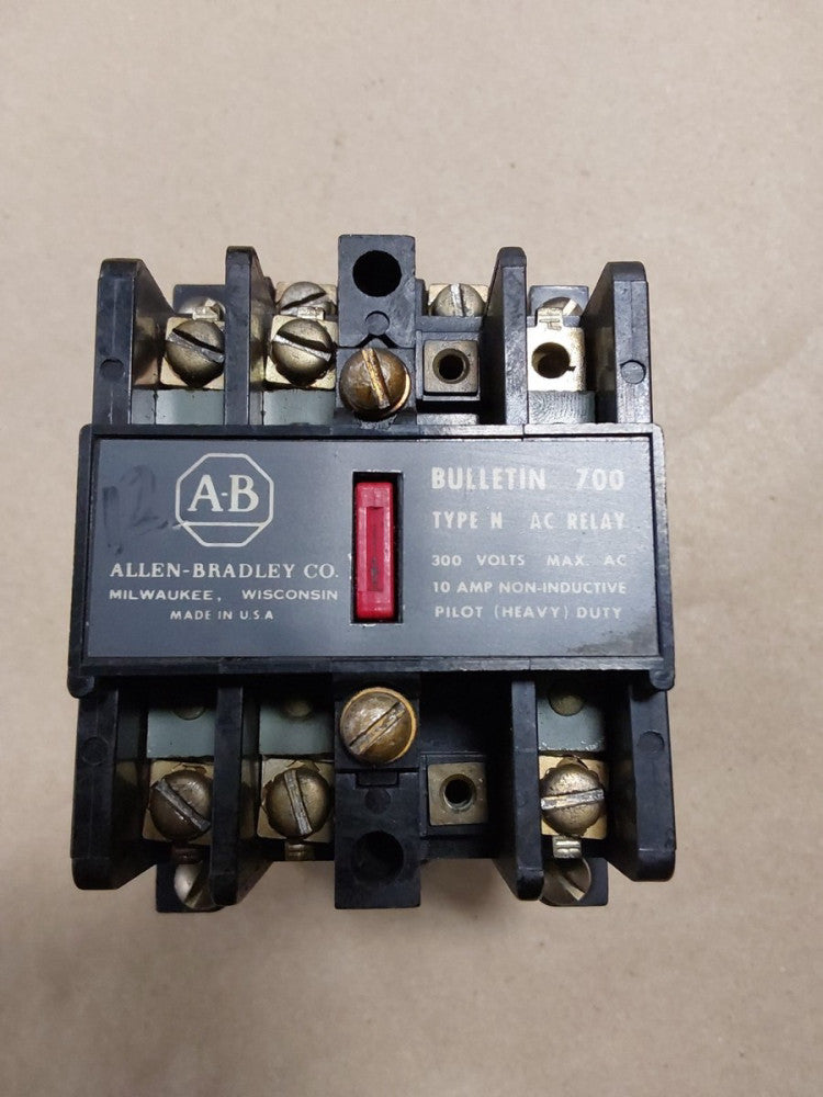 Allen-Bradley Bulletin 700, Type N, 700-N400A1, AC Control Relay