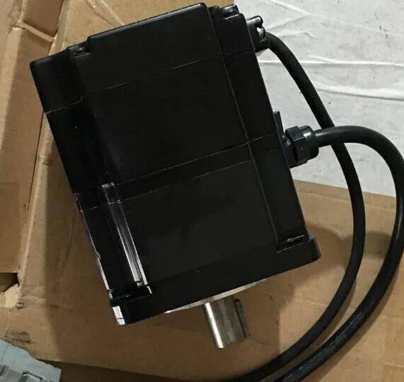 NEW YASKAWA AC SERVO MOTOR SGMP-04A314