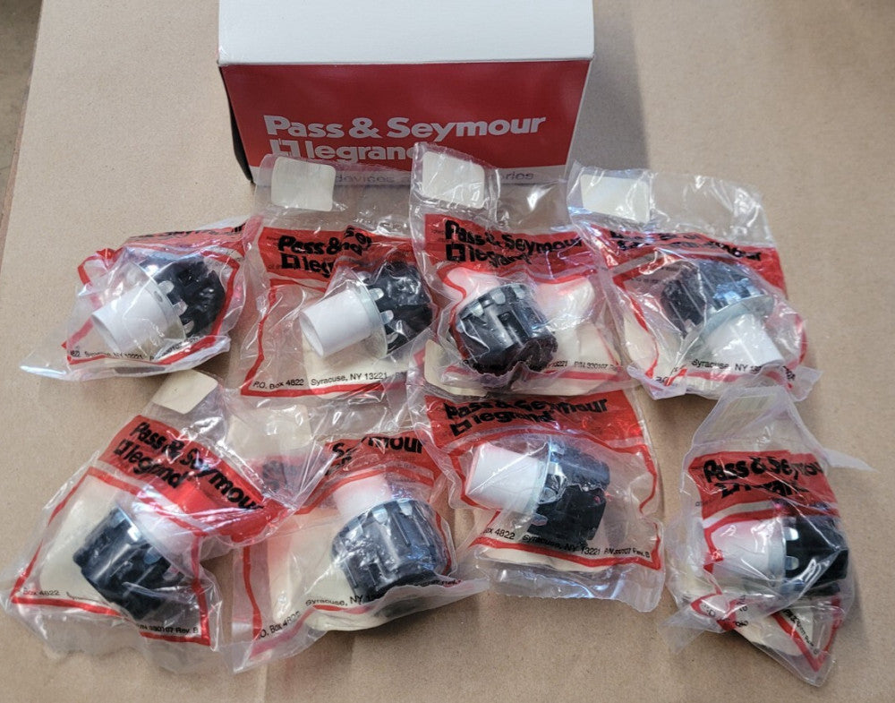 Lot of 8 Pass & Seymour Legrand 623 Snap-In Fluorescent Lampholders