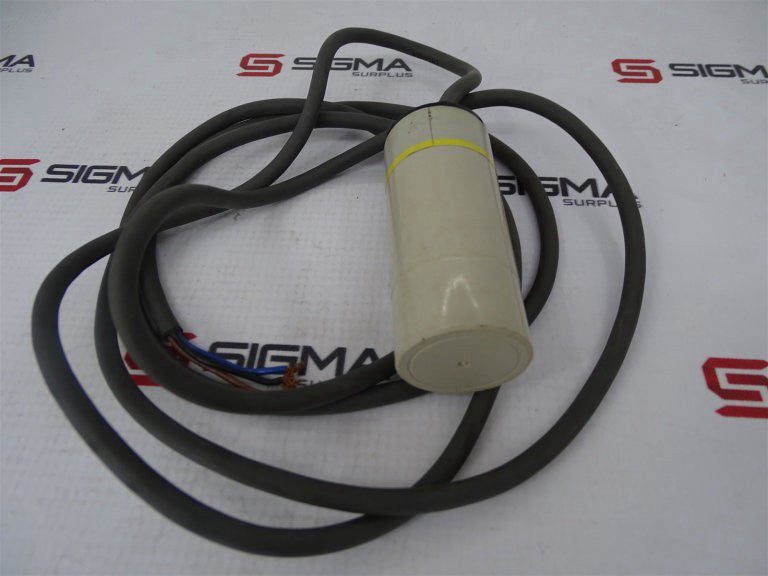 OMRON E2K-C25ME2 SWITCH - Used