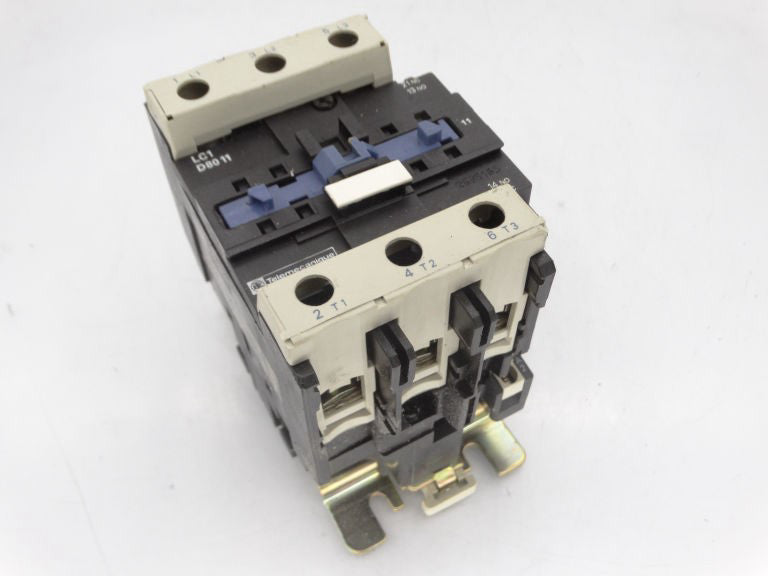 SCHNEIDER ELECTRIC LC1D8011K7 Contactor - Used