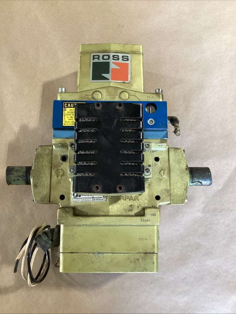 ROSS CONTROLS PNEUMATIC AIR VALVE 3573A4202 2-8.5BAR