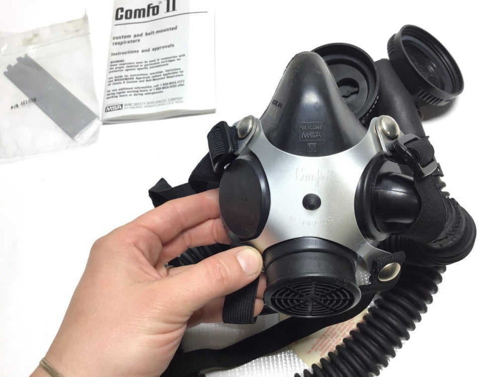 MSA 003-402-14 E Comfo II Respirator Half Face Mecury Belt Mounted Twin Cartr...