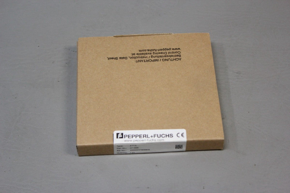 NEW PEPPERL FUCHS  Z-SYSTEM SAFETY BARRIER  P/N: Z713  71896