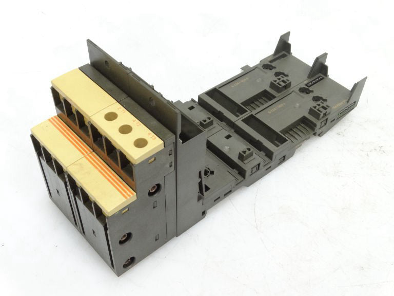 SIEMENS 3RK1903-0AC10 Terminal Block - Used