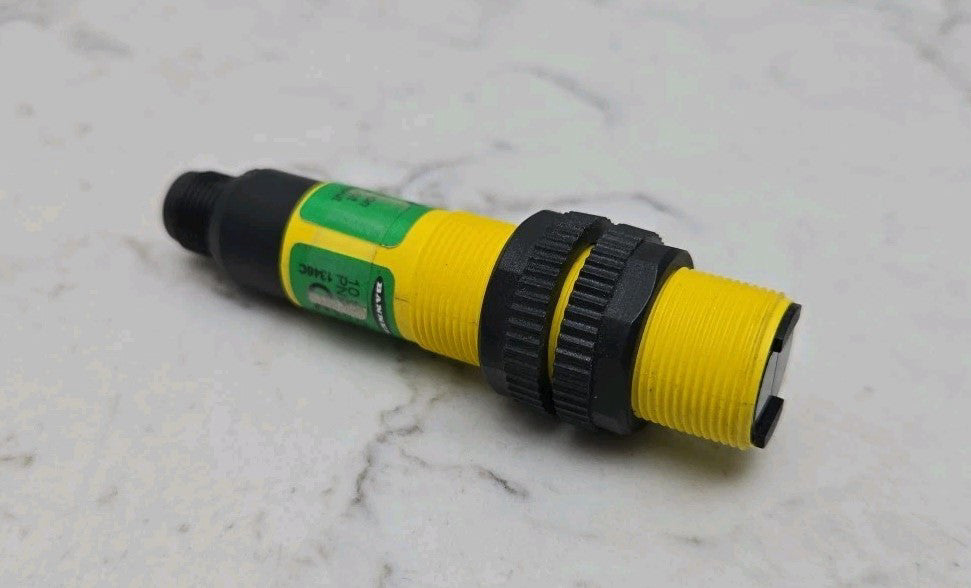 Banner S18SP6FF25Q S18 Series Barrel-Mount Photoelectric Sensor 50561