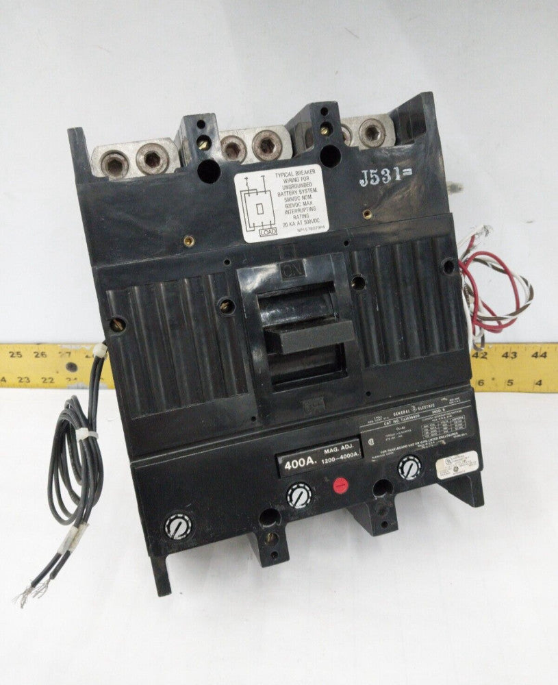GE 400 AMP CIRCUIT BREAKER W/ SHUNT & AUX 600 VAC 3 POLE  TJJ436400