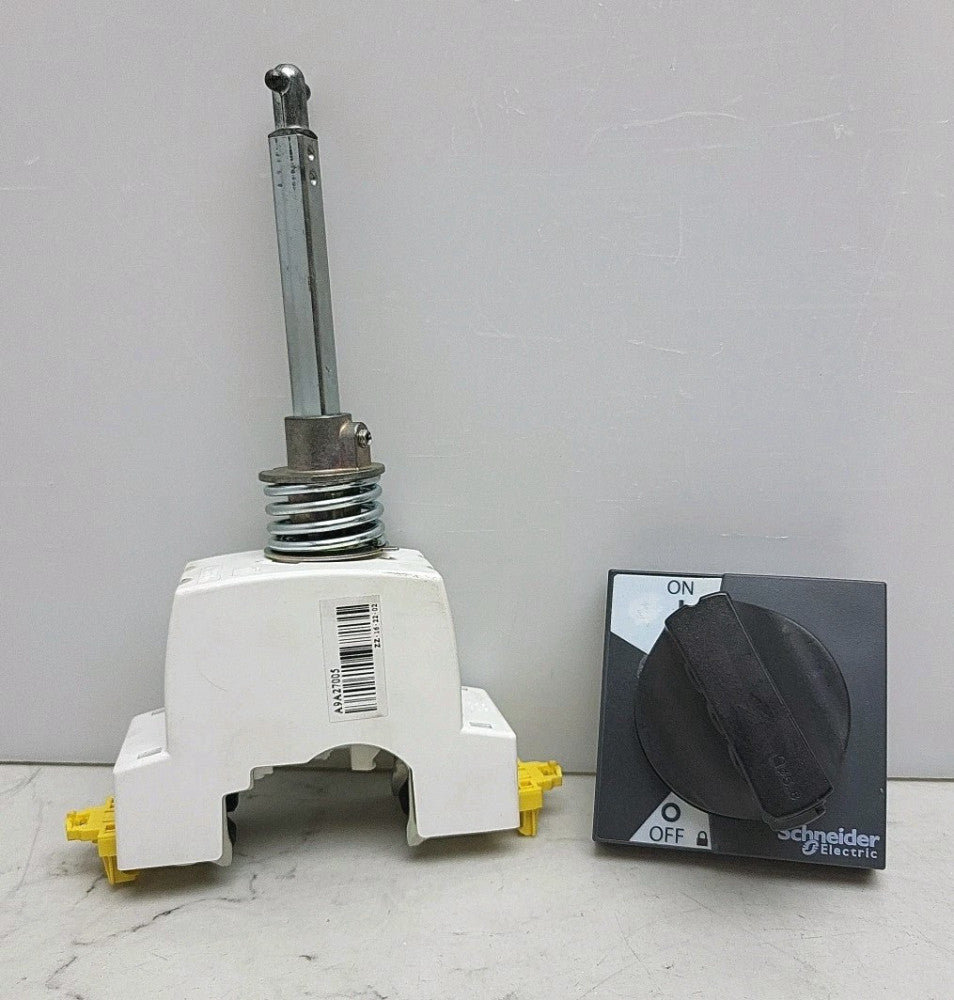 Schneider Electric A9A27005 Rotary Handle Acti9 for iC60 Black Handle Used 