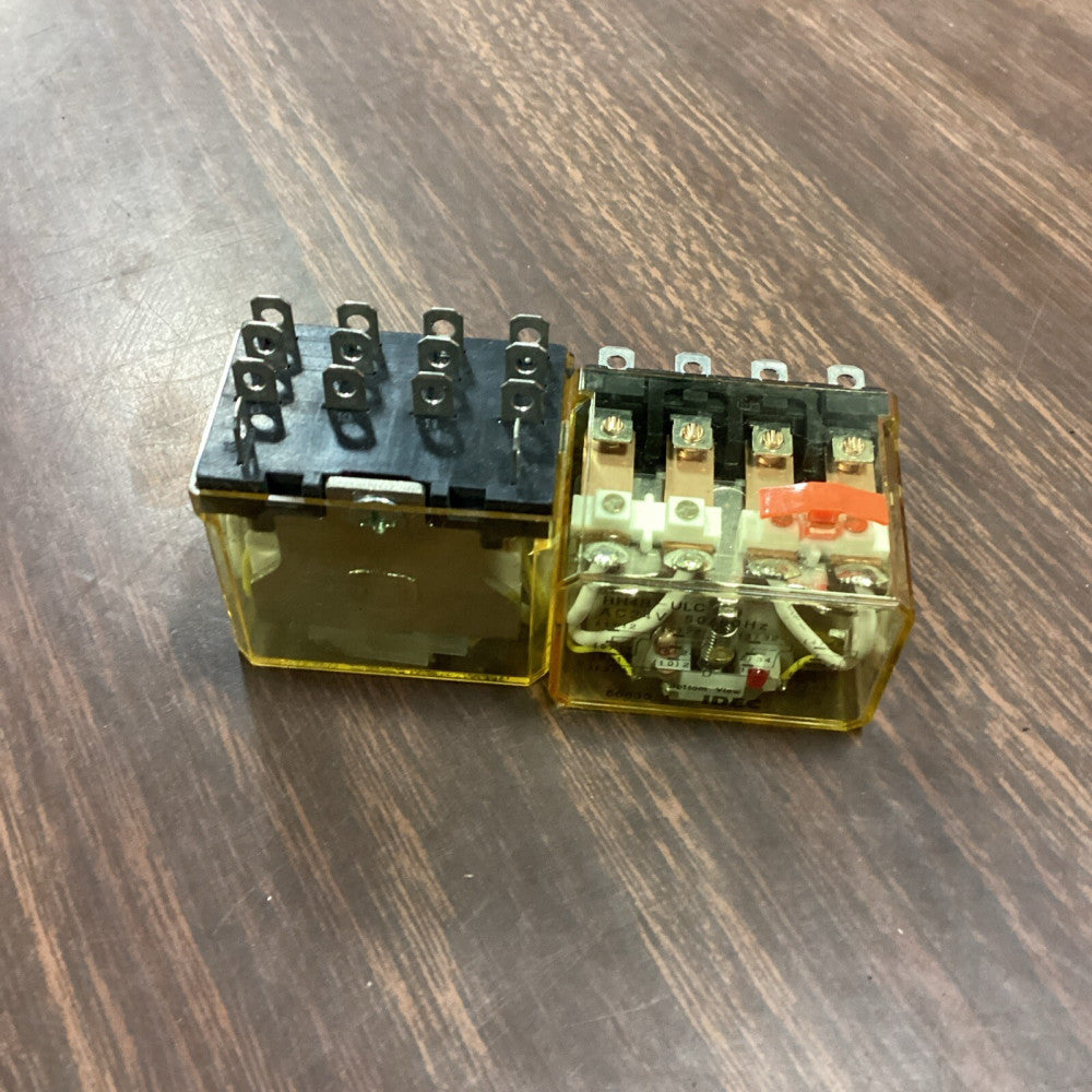 IDEC RH4B-ULC GENERAL PURPOSE RELAY, Lot Of 2
