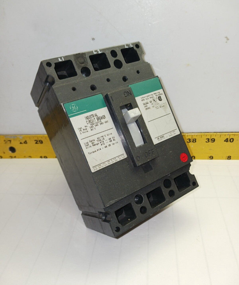 GE 15 AMP CIRCUIT BREAKER 240 VAC / 250 VDC 3 POLE  TEB132015