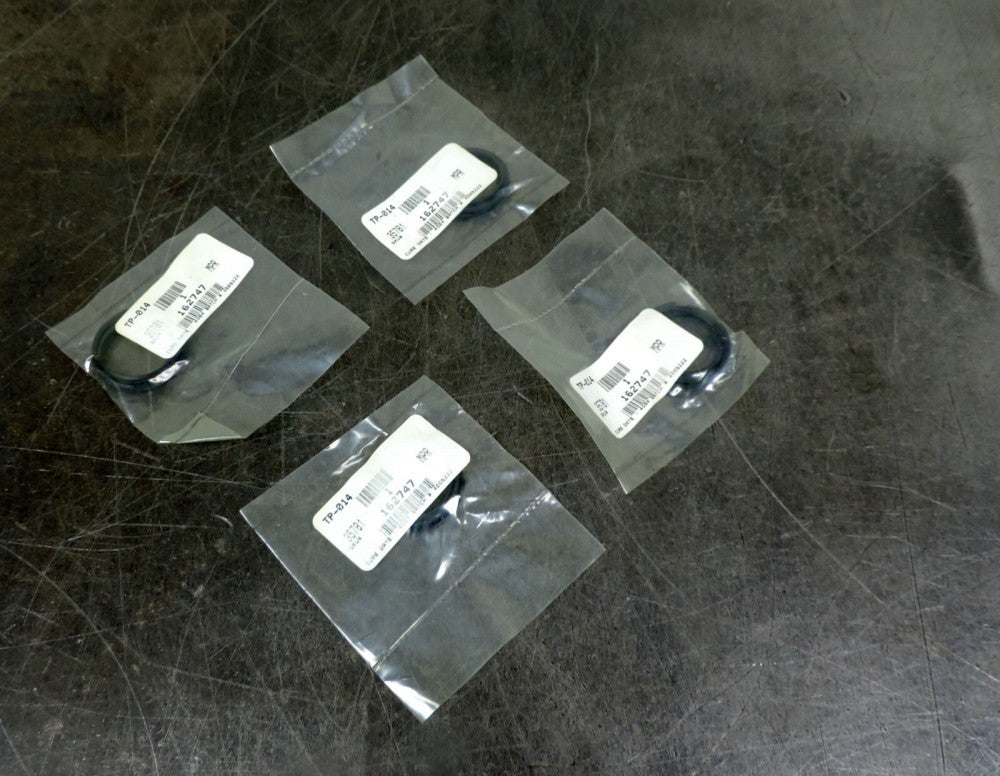 Piston T-Seal TP-014  162747 Lot of Four (4))
