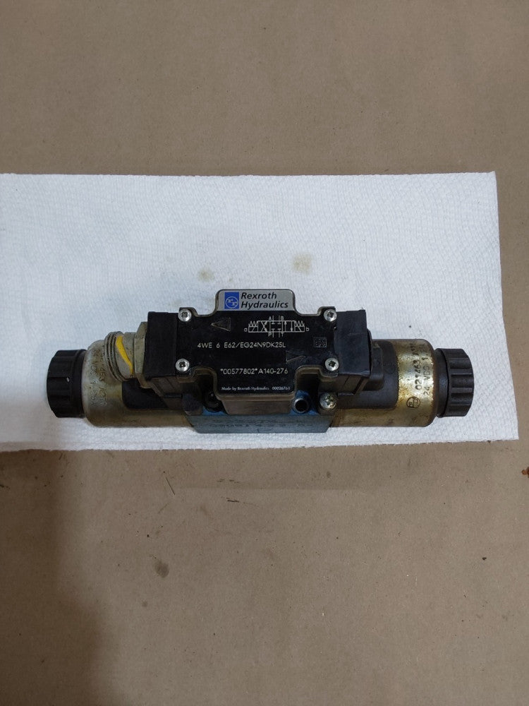 REXROTH Hydraulic Double Solenoid Valve R900577802 (4WE 6 E62/EG24N9DK25L)